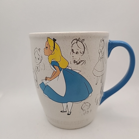 Disney Alice Mug- Alice in Wonderland- Classic Collection 4.5" tall - Picture 1 of 9